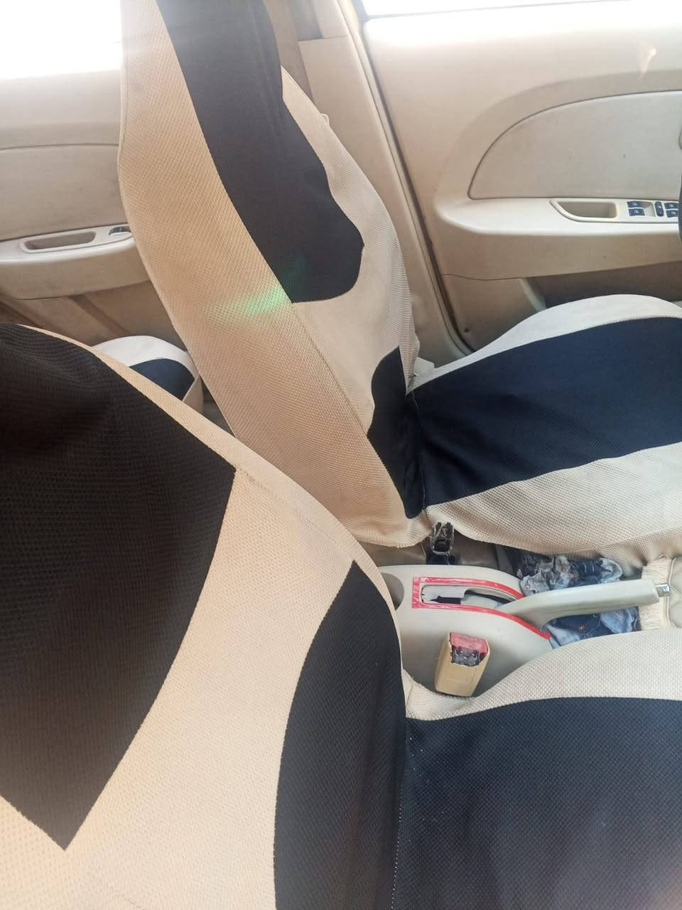 السلام عليكم عندي شيري فلاوين موديل ٢٠١١ كير ومحرك زينات عندي نقص صونده مال باور طاكه تبريدها يشتغل ثلج سنويه ل٢٩ هيئه مطلوبه ١٨٠ لاتوجد غرامه مروريه صاحبها يريد تحويل مروري السعر ٢١ وبيها مجال مكاني بغداد دوره *********** عندي واتساب
