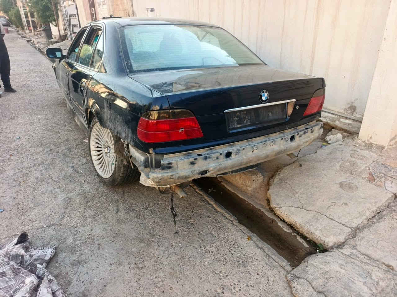 بيام كاسحه للبيع على وضعها كفاله التحويل سويت كتاب محضر للحادث 
***********
*********** كركوك, العراق
