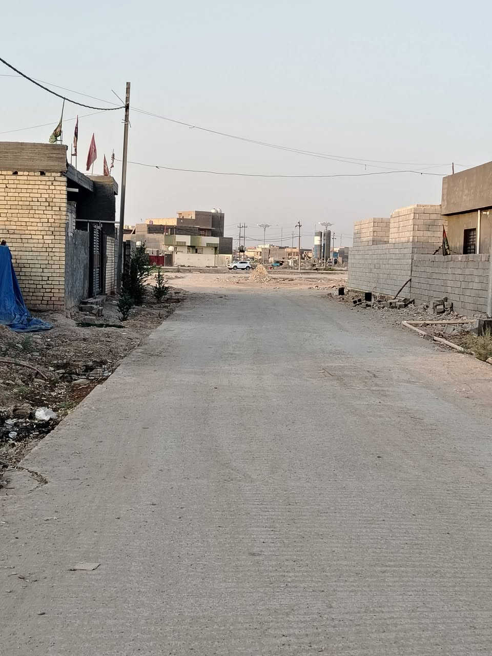 قطعه للبيع حي الفرات ١٥٠ متر طابو صرف
بيها رباط ارضي يتكون من ٢ غرفة نوم وصاله ومطبخ واستقبال متوفر فيها خدمات

قرب ساحه التشابيه والمدرسة العراقيه

بينها وبين العابرات ساحه خضراء
