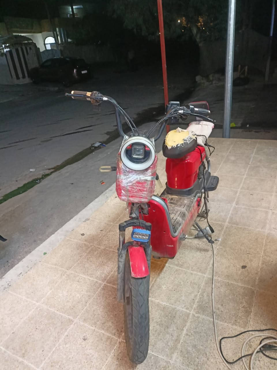 ماطور شحن كلو شغال شرط نقص بطاريات فقط سعر 125للتواصل ***********
