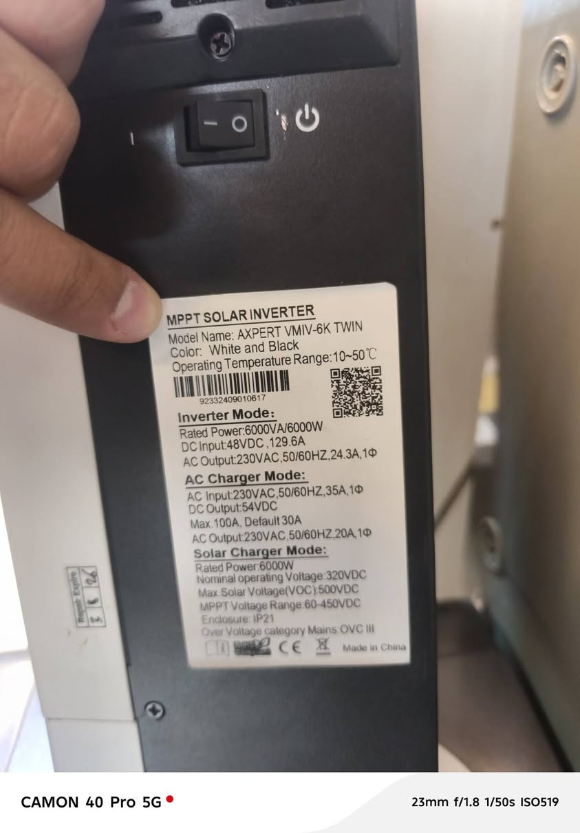 السلام عليكم انفيرتر ٦ كيلو للبيع
السعر 325 وبي مجال 
***********

نص مكتوب في الصور:
- CAMON 40 Pro 5G
- 23mm f/1.8 1/50s ISO519