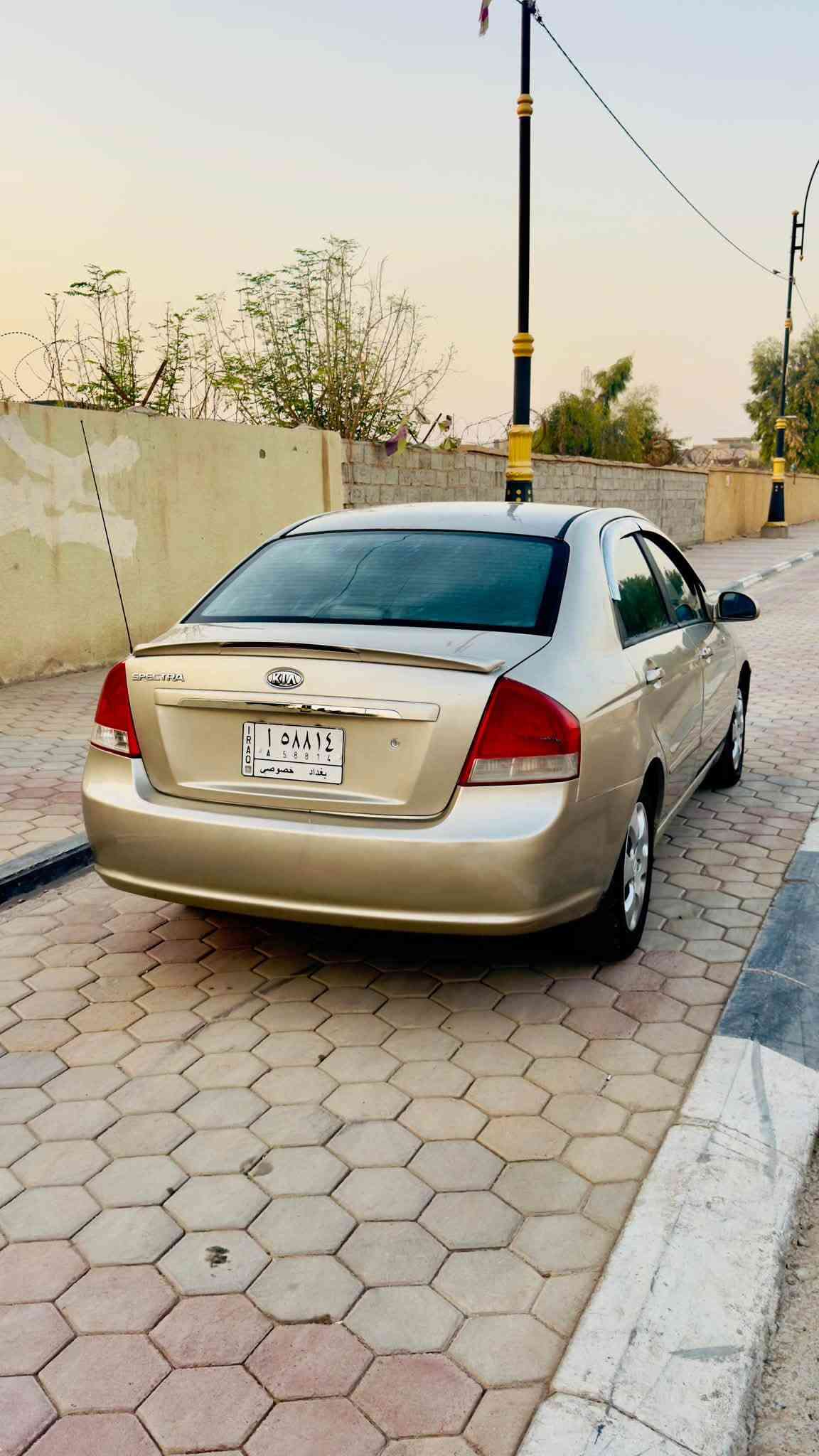 السلام عليكم 
للبيع سبكترا 2007
مكينه 2000 
كير مكينه مكفولات 
مصبوغه عام للجماليه حادثهه من امريكا جاملغ الامام جهه صدر 
السعر ٧٥وبيهه مجال 
مكان السياره كربلاء الحسينيه 
الاستفسار ***********
