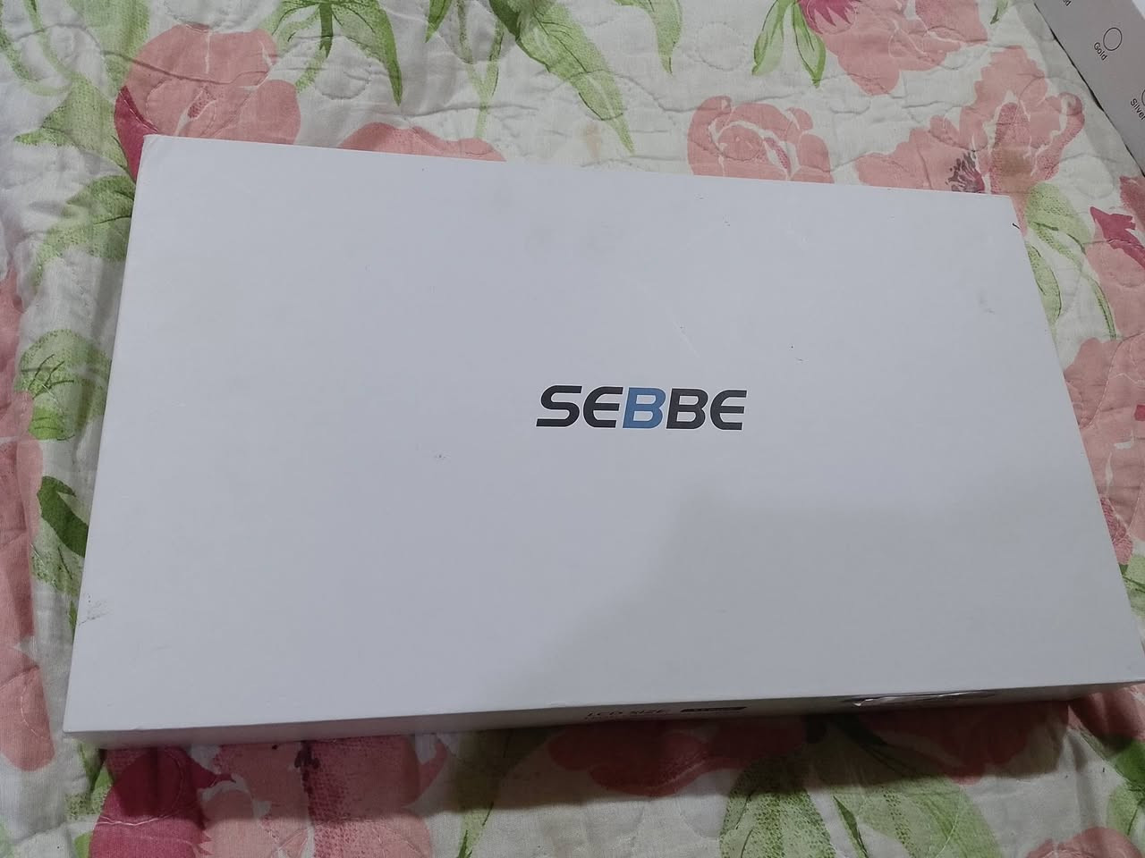 ايباد للبيع SEBBE مواصفات .شاشة 11.انش ذاكرة 256رام8+8 +شاجنة اصلية جهاز جديد سعر 145بي مجال قليل للتواصل ***********
