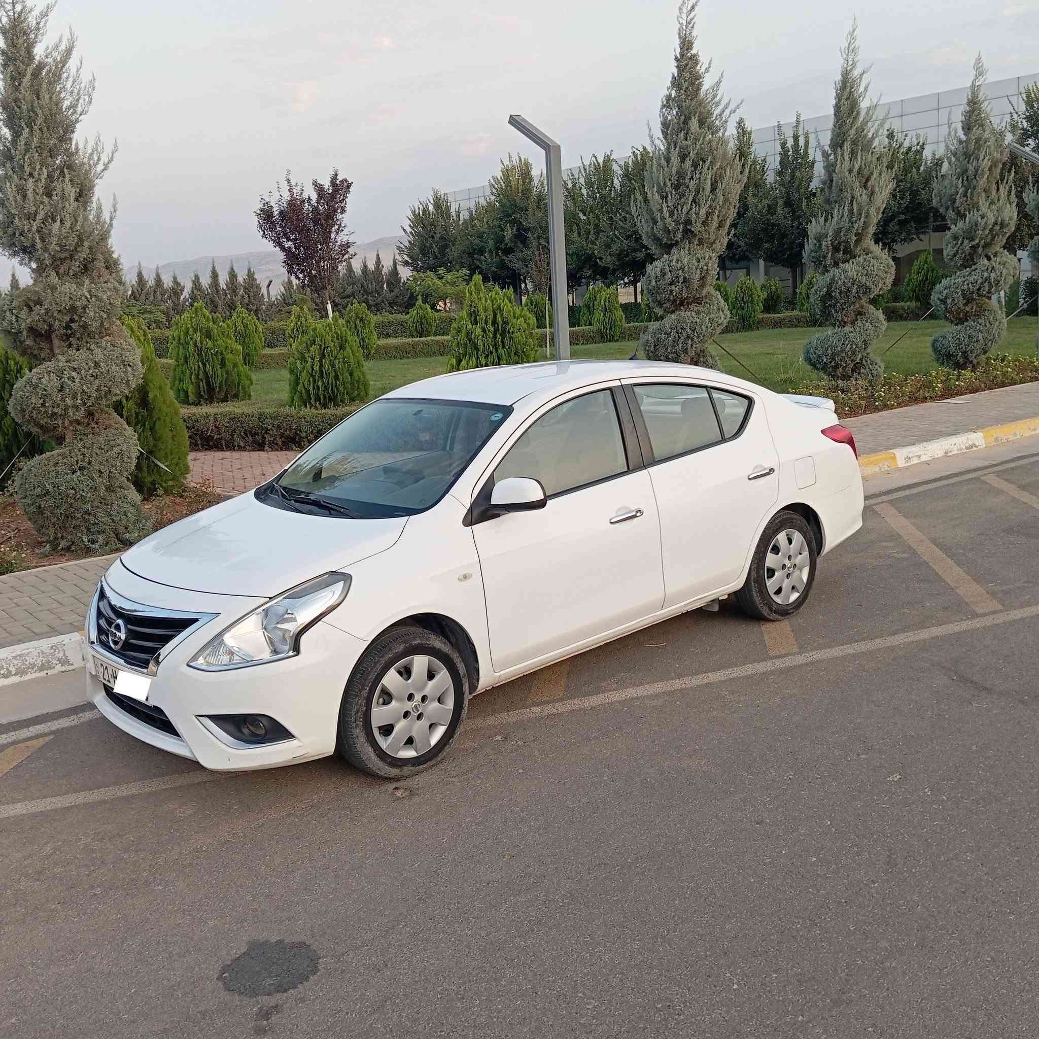 نیسان لاکشمیبای مۆدێل 2022 هندی  گێڕ اۆتۆماتیک دەبڵ گێچ دەسک ستیل باڵ حاسە سوکان ڤۆلێوم  دەعموو لێدڕاوی نیە ١بەڵەی بچوک بویاخە تەرزەی نیە 70 هەزار ڕۆشتوە ٢سویچی بیلادی لەگەڵە سەنەوی ڕەقەمی تازەیە وەکالەش اکەین سعر 111 گڵاو معامەلە لەسلێمانی زم *********** ڤایبەر واتساب لەسەرە السليمانية, العراق

