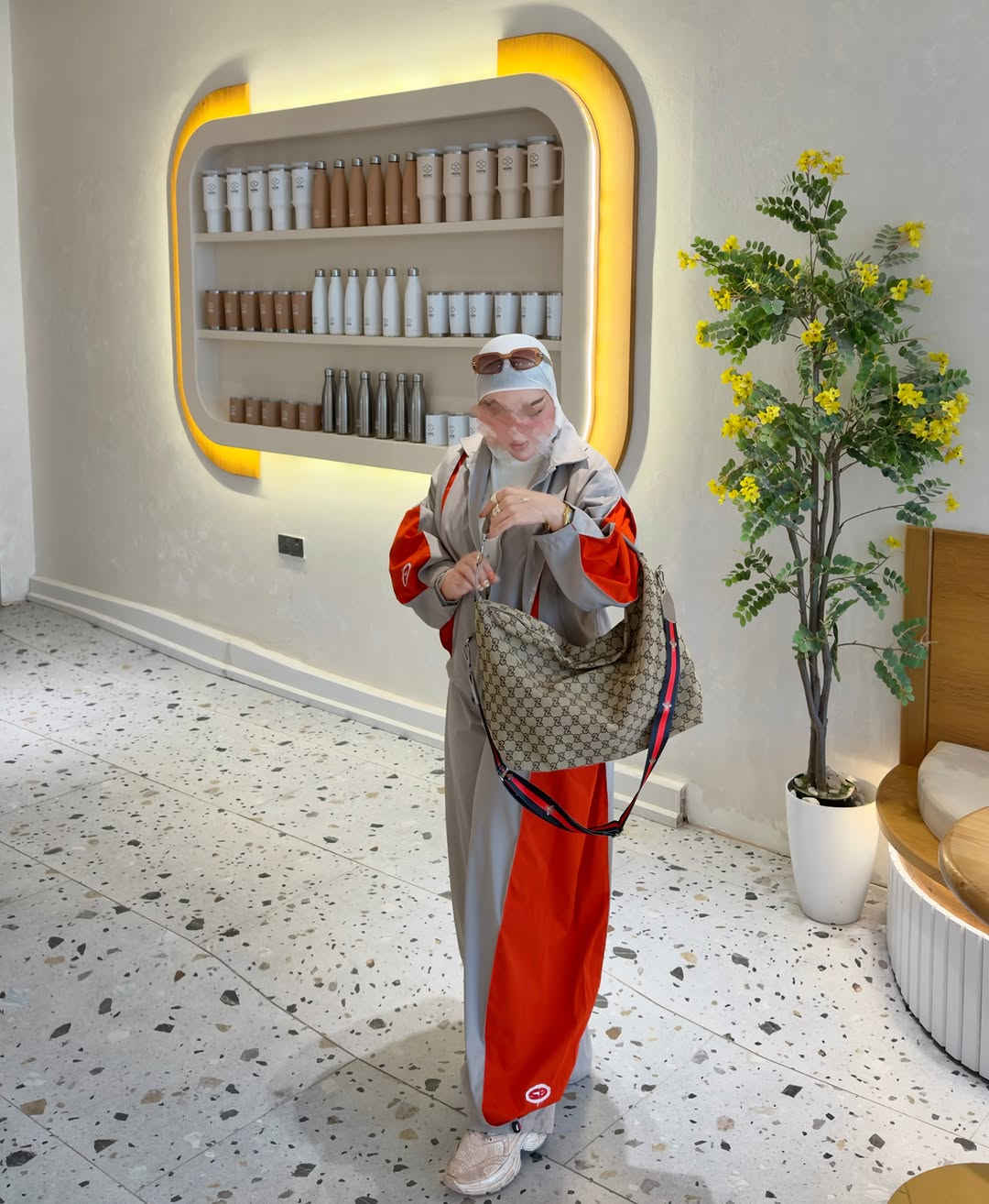 New Autumn 🍂 collection ✨🍂🧡🍁🎃🍑🥭

شوفولي بقية الوانة لهذا السوت الرهييييب🥹😍✨🪞

اللون الثاني هو بُني محروق 🤎☕️

راقي جداااا خامة تصميم تفاصيل 

واسع وعملي ومريح 

البليزر مُبطن من الداخل✨🍂🍁🤎🧡
الكيلوت فضفاض (كمر مرتفع)

التيشيرت متوفر ايضا 

العدد محدود 

للأستفسار يرجى التواصل معنا دايركت لطفا💌
يوجد توصيل 🚚 سريع إلى كافة أنحاء العراق 🇮🇶 

📍البصرة -شارع السعدي مقابل أصباغ جوتن

#ootd #style #explore #set #outfitoftheday
