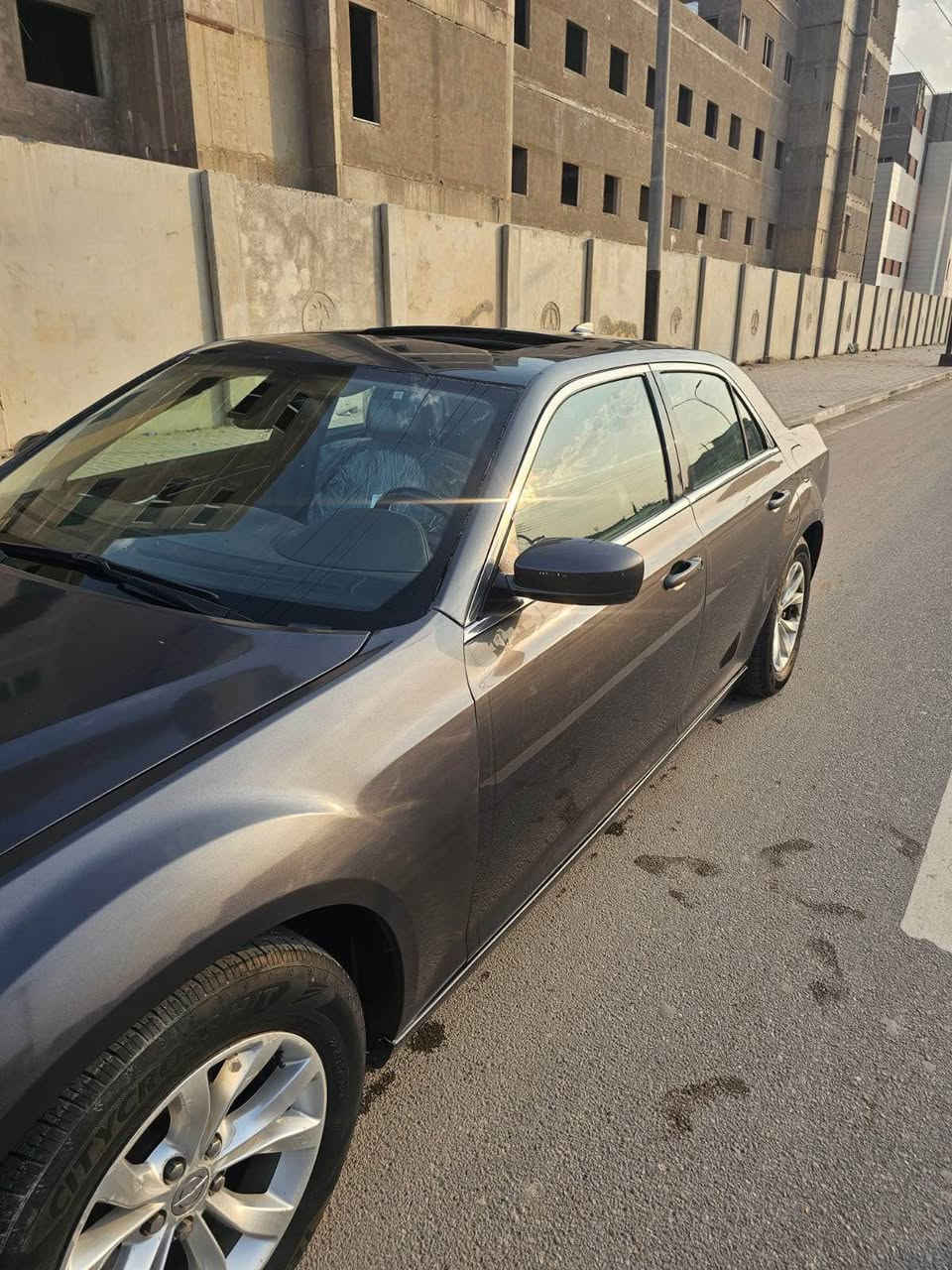 اوباما 15 مسجله 16
C فول مواصفات
رقم بصره 
محرك 3600
محرك كير اكسل كفاله
حادثها جاملغ بنيد 
جاملغ ثاني كلير 
سياره جاهزه ما ناقصها شي
145 بيها مجال بسيط
*********** البصرة, العراق
