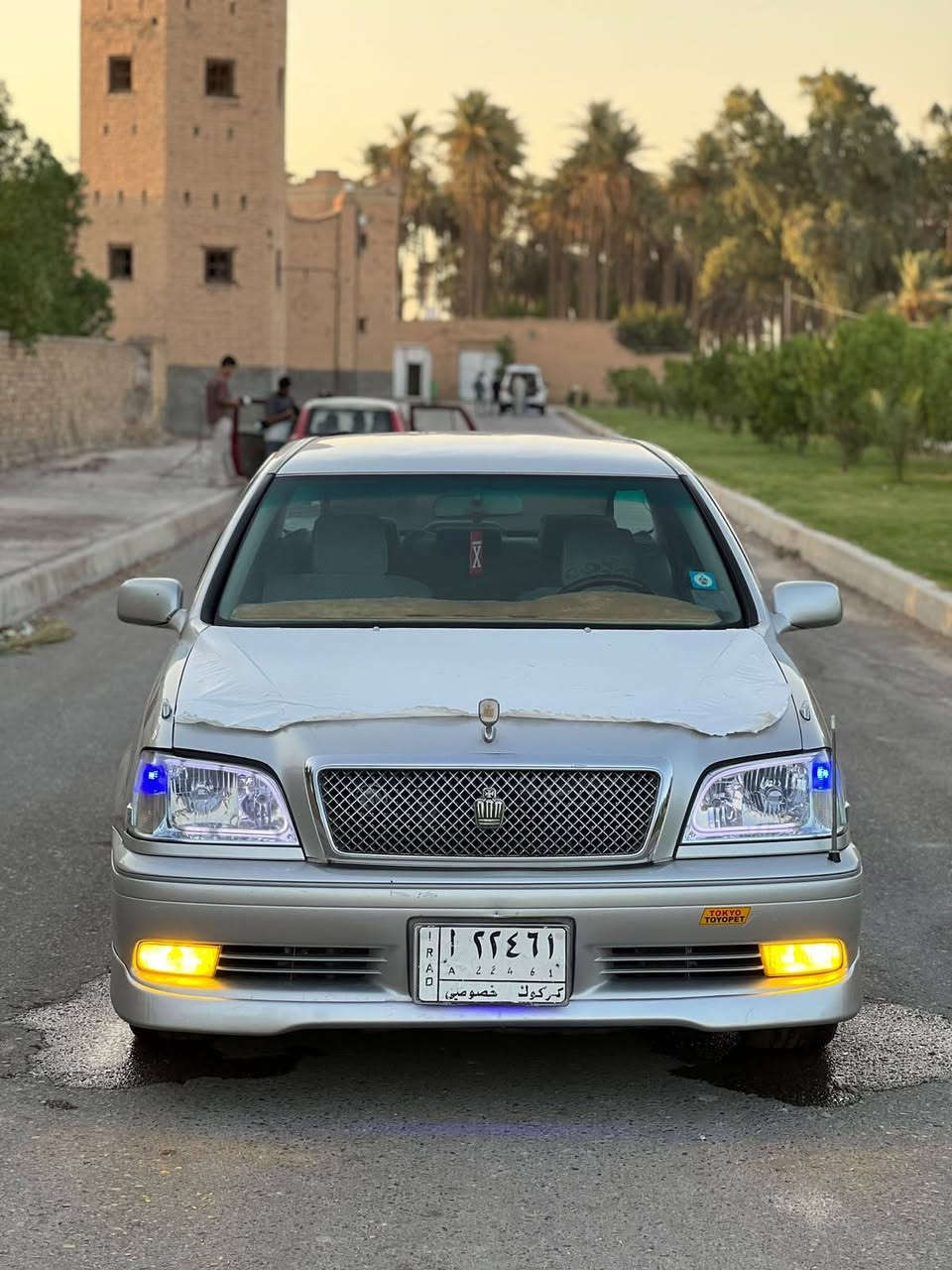 الهم صلي ع محمد وال محمد 
ملكة للبيع موديل 2003 اصل كفاله عامه من كص ونقل جثه وضربه وعيب شرعي 
ارقام كركوك مدفوع كمرك وضريبة وقرصها واصل واضباره ويه سياره دكها حاسبه وين مايعجبك اصوليه ١٠٠٪؜

فول موصفات 1/1 عده فتحه 
4دكم  مكينه ديفور الكبير شاصي 75 تبريد قطعتين امامي وخلفي ثلاجه خلفيه اربع كشنات كهربائيه برده خلفيه مري شفط ويل نجمه نفطي جنجر سيدي ٦اقراص لايت زنون تحكم خلفي كامل سستم ايرباك دمام امامي وخلفي صوت يخبل GBSشغال مانع انزلاق وبعد بيها هواي موصفات ماذكرهن معروفه موصفات 4دكم 

سياره جاهزه ع اخير حبايه مانقصها برغي شرط ع فحص سياره قبل كلشي تفحص وين متروح وياك جاهزه حداديه هستوني مسويها مكينه وكير بل كارتون/مكان سياره حله الحمزه الغربي 
السعر 104 وبيها مجال ل شراي 
رقم الهاتف/***********
***********
