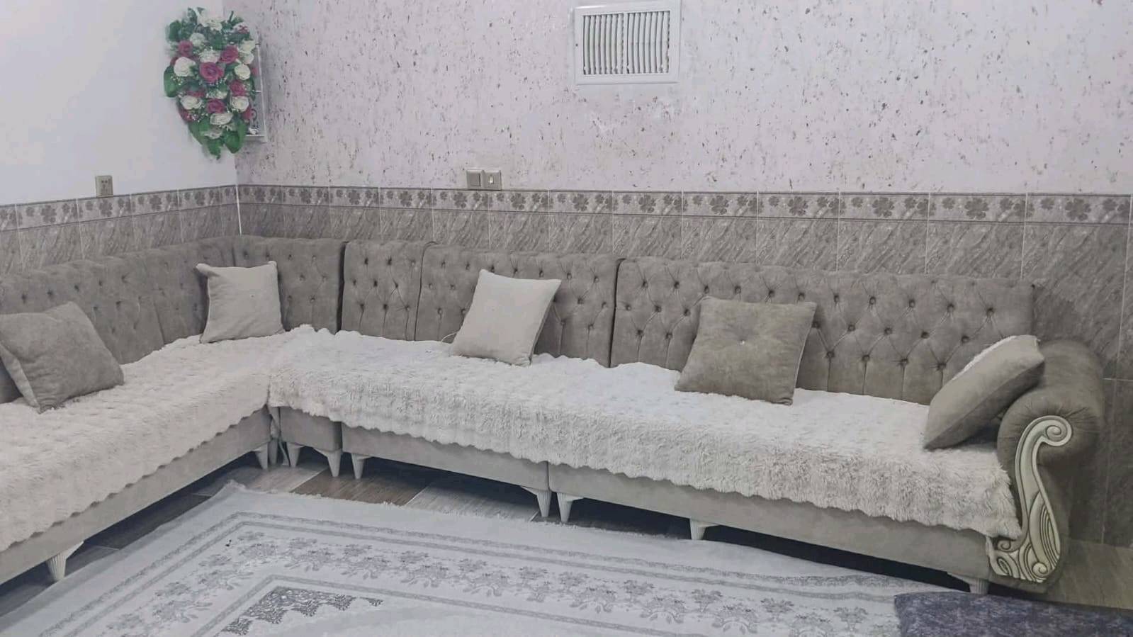 ديوان للبيع استفسار *********** وتساب توصيل متوفر
