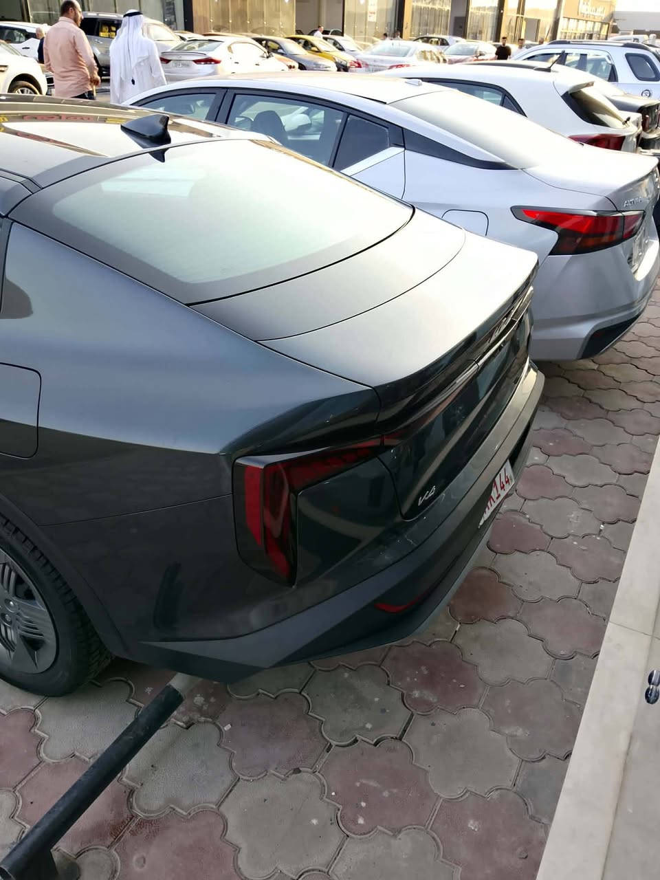السلام عليكم اخوان مكلف بالنشر أتصل عالرقم
سيارة للبيع K4 كي فور،، السعر  $ 150
 كاتي تترقم اربيل بعد شهرين الضرر جاملغ وباب الخلف اليمين بدون اربك  بدون دواخل
***********
