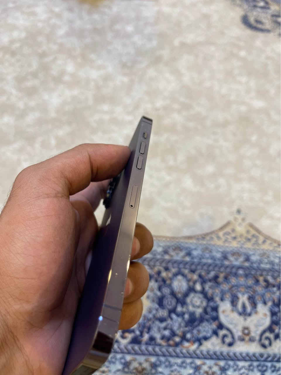 ايفون 14 برو ماكس 
🔹 الذاكرة: 256GB
🔹 دبل سيم 📲
🔋  البطارية: 75
✅ البطارية ما تصرف شحن بسرعة وأدائها زين
🔹 الجهاز بحالة جيدة
السعر 825 الف
📍 مكاني بغداد - للتواصل *********** واتس اب فقط بغداد, العراق
