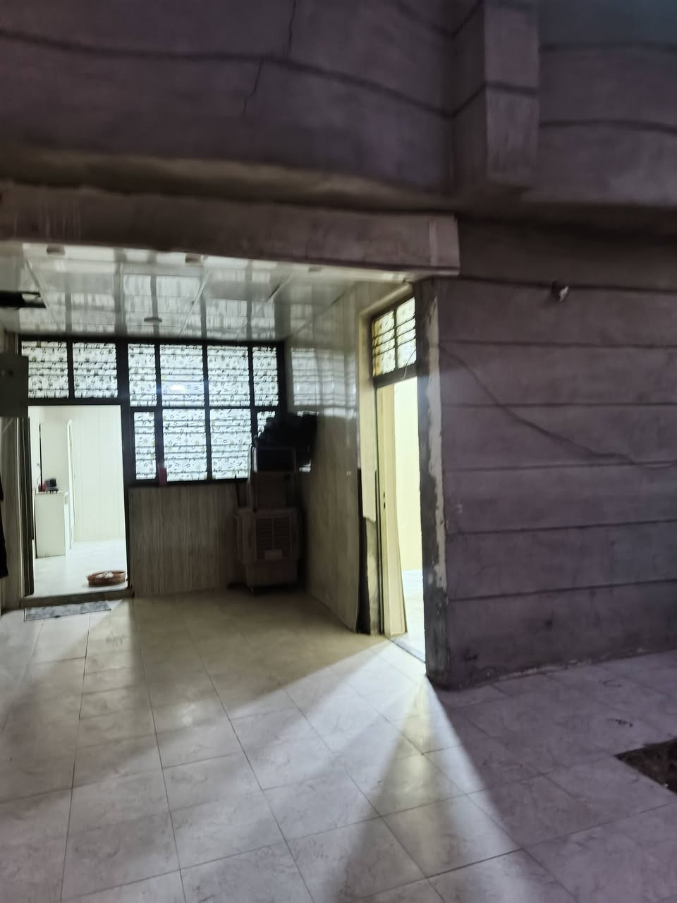🏡 دار للبيع – بغداد / جسر ديالى

📍 الموقع: بغداد، جسر ديالى، نهاية شارع مدرسة موسى الكاظم.

✨ تفاصيل الدار:
🔹 المساحة: 200 متر مربع
🔹 بناء مرتب ومناسب للسكن
🔹 حديقة
🔹 كراج
🔹 استقبال
🔹 غرفتان نوم
🔹 مطبخ حار وبارد
🔹 كامل الخدمات
🔹 موقع هادئ ومناسب للعوائل

🏠 دار متكاملة وجاهزة للسكن، وتوفر مساحة مناسبة للعائلة مع حديقة وكراج.

📞 للاستفسار عن السعر والتفاصيل أو تحديد موعد للمعاينة،
***********

