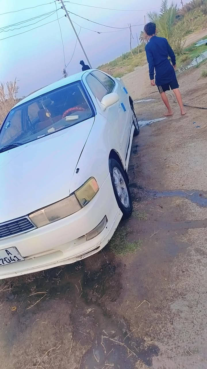 سلام عليكم  كرستا مديل ٩٨ مكفوله من لعيب شري رقم نكليزي بسمي
بيه ضربه بصندوك مكينه وكير2ونص جدد   ماتخسر عليه ربع

كهربائيت كلها شغاله تخم تاير جديد حداديه 80 
السعر 50 بيها مجال مكاني الناصريه قضاء النصر ***********
