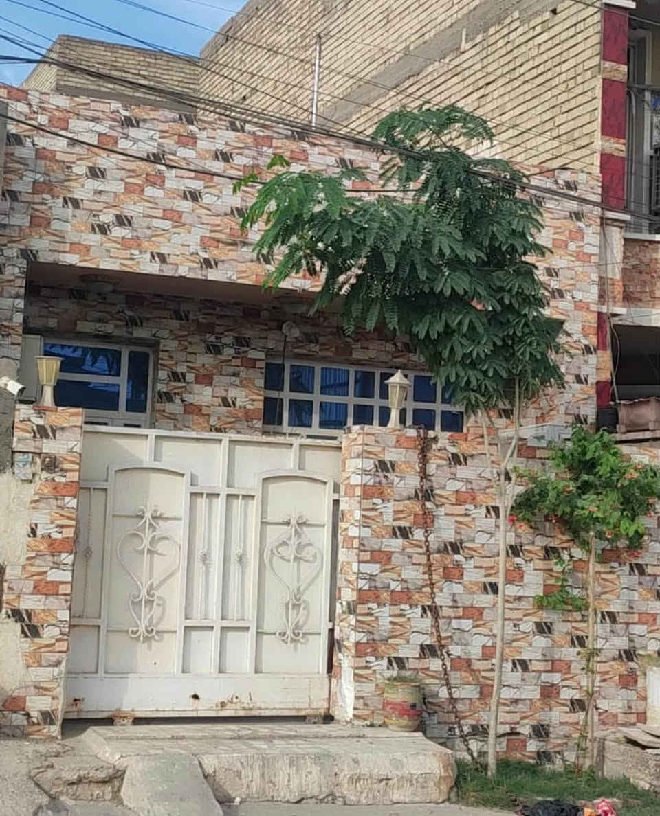 السريدات الجديدة • ١٠٠م • واجهة ١٠م