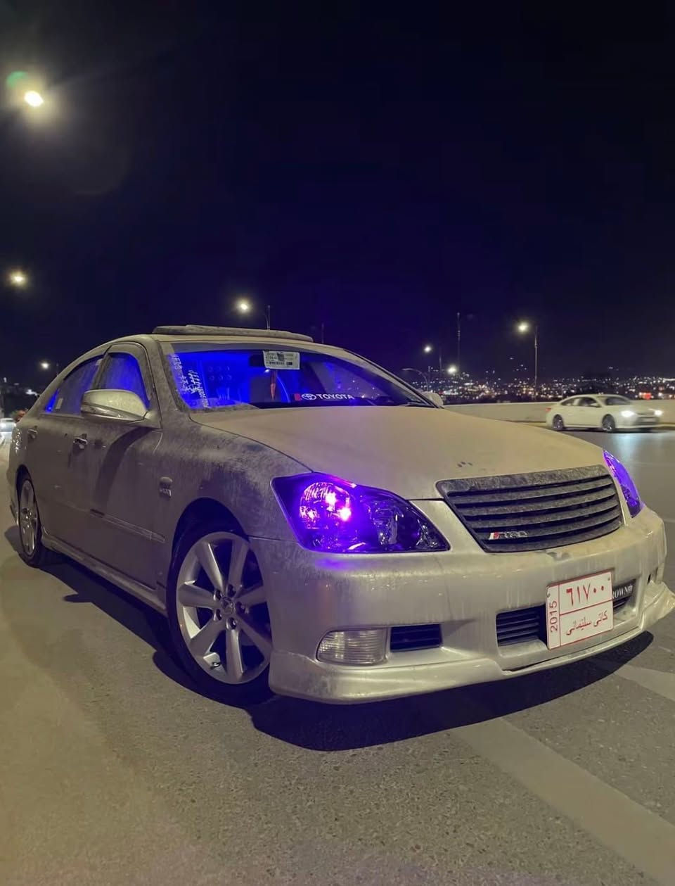 کاکەگیان سڵاوی خواتان لێبێ ئەم سەیارەمان هەیەبۆفرۆشتن 182سەیارەکەڕۆیاڵەکامل کراوەبە84سەیارەکەساخە2005جەلەڕوی مواسەفاتەوەبەس تۆیتیانیت  بەنسمەت سعرەکەشی 82گەڵاوکەمێک معامەلەیەکی برایانەبۆزانیاری زیاترپەیوەبدی بکەبەم ژمارەیەوە***********ئەدمین گیان📦📌🤙🏿
