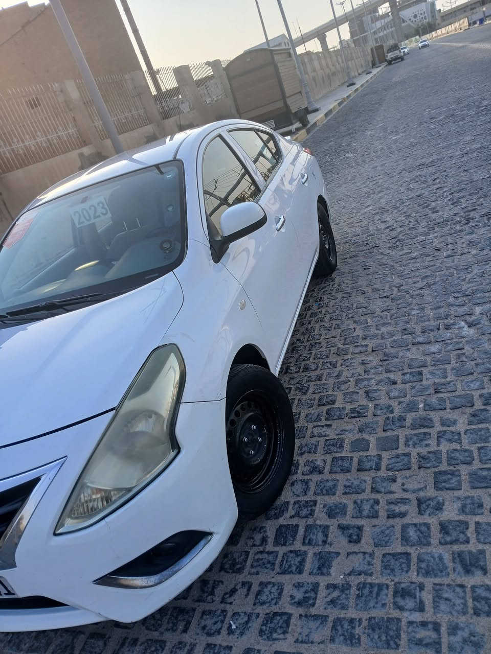 نيسان سني هندي موديل ٢٣ مكفوله من صبق ضربه بيه بارد فقط عنوان البصره  مكينه كير حداديه كفاله شرط تخم تايرات سعر 110 ***********
