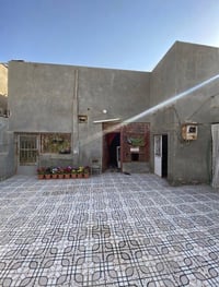 الصدر الثاني المدرسه الصينيه • ٢٠٠م • طابو