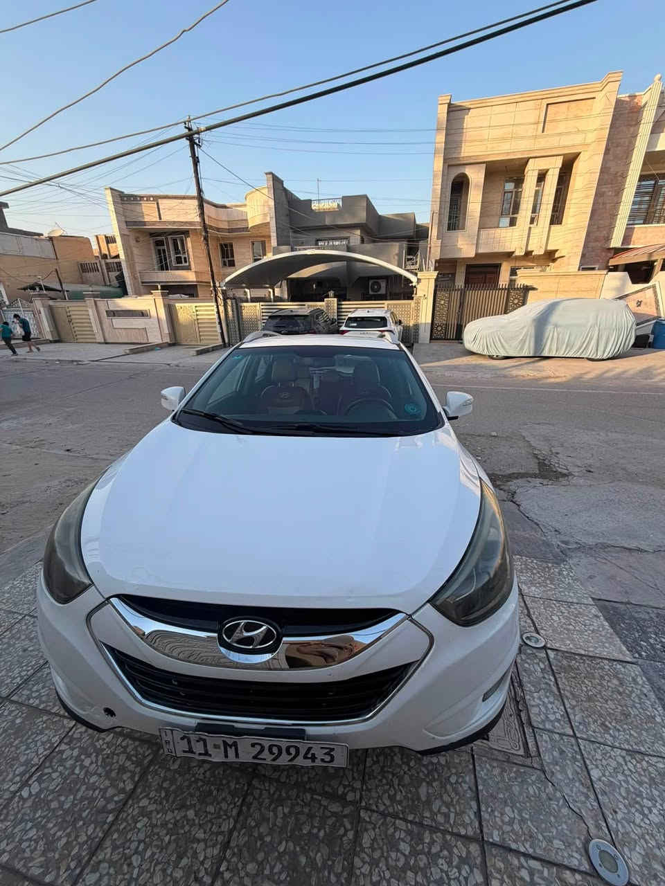 بسعر مناسب 
توسان ٢٠١٦ خليجي 
بابين وجاملغ صبغ اثر تكشير 
ماشيه ١٤٠ 
مكينة كير كفاله 
السعر ١٣٢ $
*********** 
بغداد عامرية
