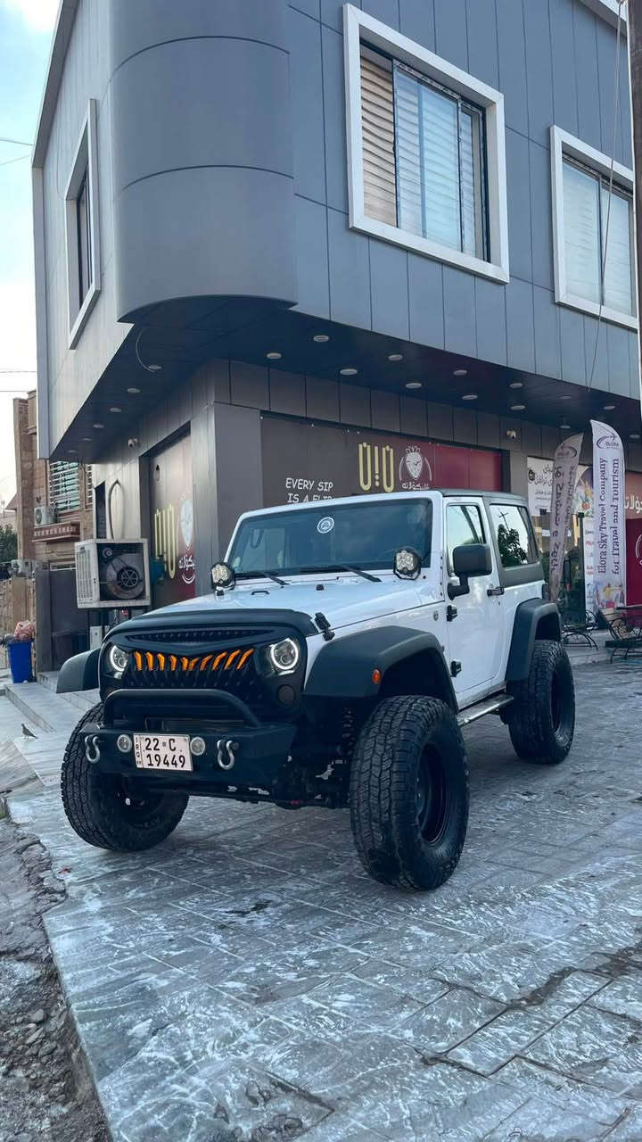 Jeep wrangler 2011 sahara 
Sharika harlm
138,000 roshtwa 
Ger w makina  ba shart 
Sayaraki mak w be masrufa 
Nrxi 130 mahamala 
Gorinawa nakam 
*********** أربيل, العراق

نص مكتوب في الصور:
- ***********
- VOGUE.DETAILING
- VOGUE_DETAILING
- VOGUEDETAILING