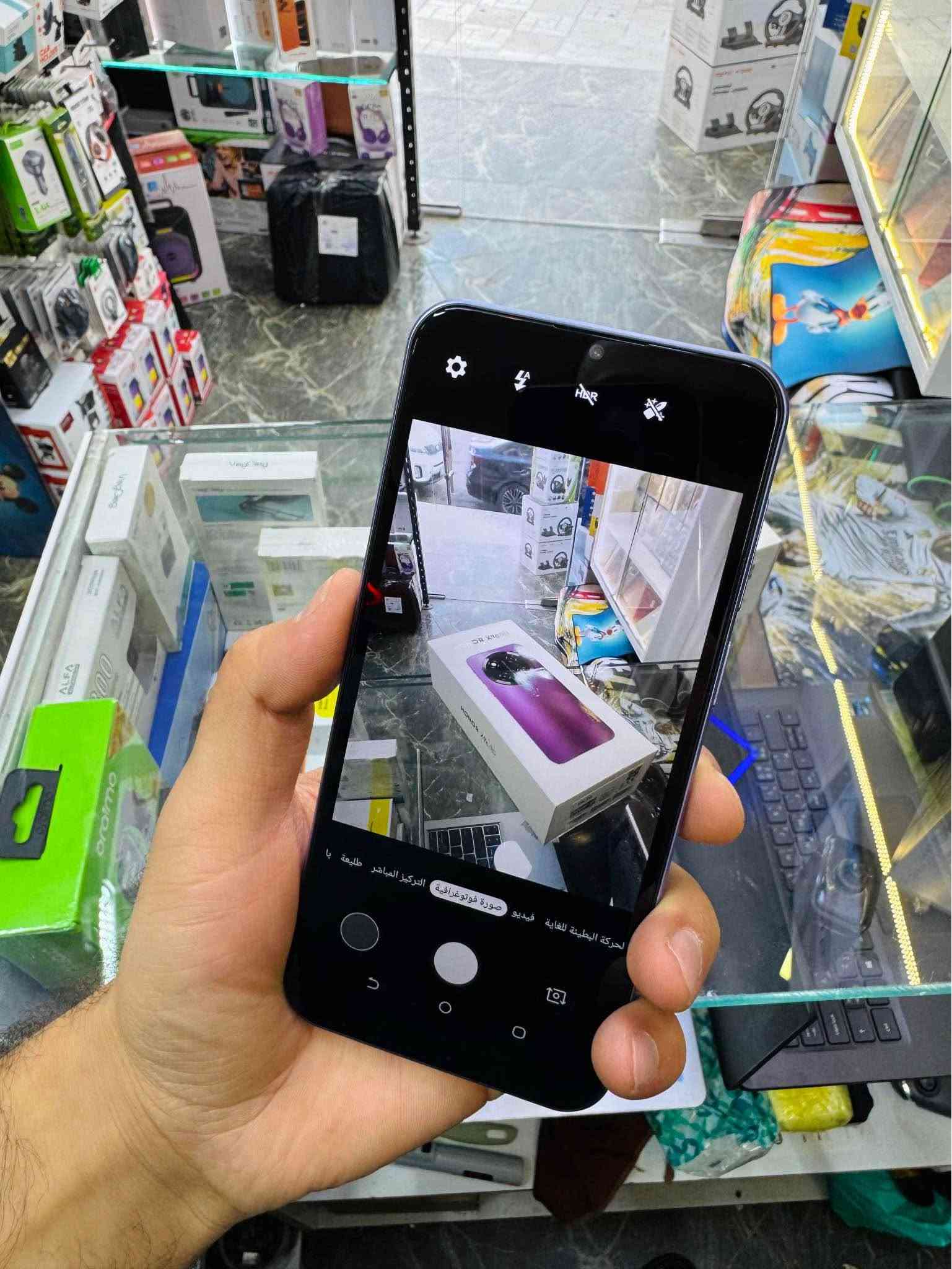 موبايل هونر X9C فيتنامي طبق الأصل 
ذاكرة 128 
Ram 8 Gb

145 الف موصل, نينوى

نص مكتوب في الصور:
- الحركة البطيئة للغاية فيديو صورة فوتوغرافية التركيز المباشر طليعة  با