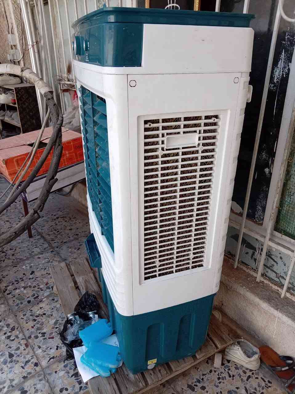 مبرده جديده مستعمله شهر واحد بس للبيع بسعر مناسب 
***********
