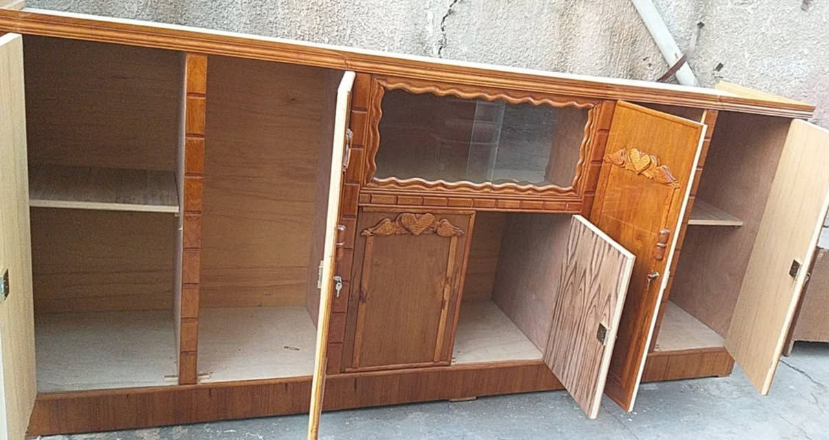 بوفيه ٣ أمتار تسكام ثقيله الدنك زان النقش زان كلهه زان  السعر ٣٥٠
العنوان سوق الديوانيه الكبير سوق هرج  للحجز الاتصال على الرقم واتساب ***********  توجد خدمة توصيل داخل الديوانيه واقضية و نواحي
