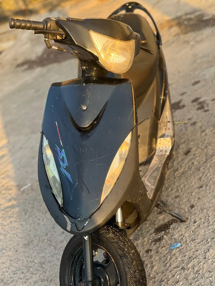السلام عليكم عدله للبيع دراجه كبل للشارع مستعجل على بيعته عارضه ب400 وبيه مجال عنواني بغداد البلديات 
***********

