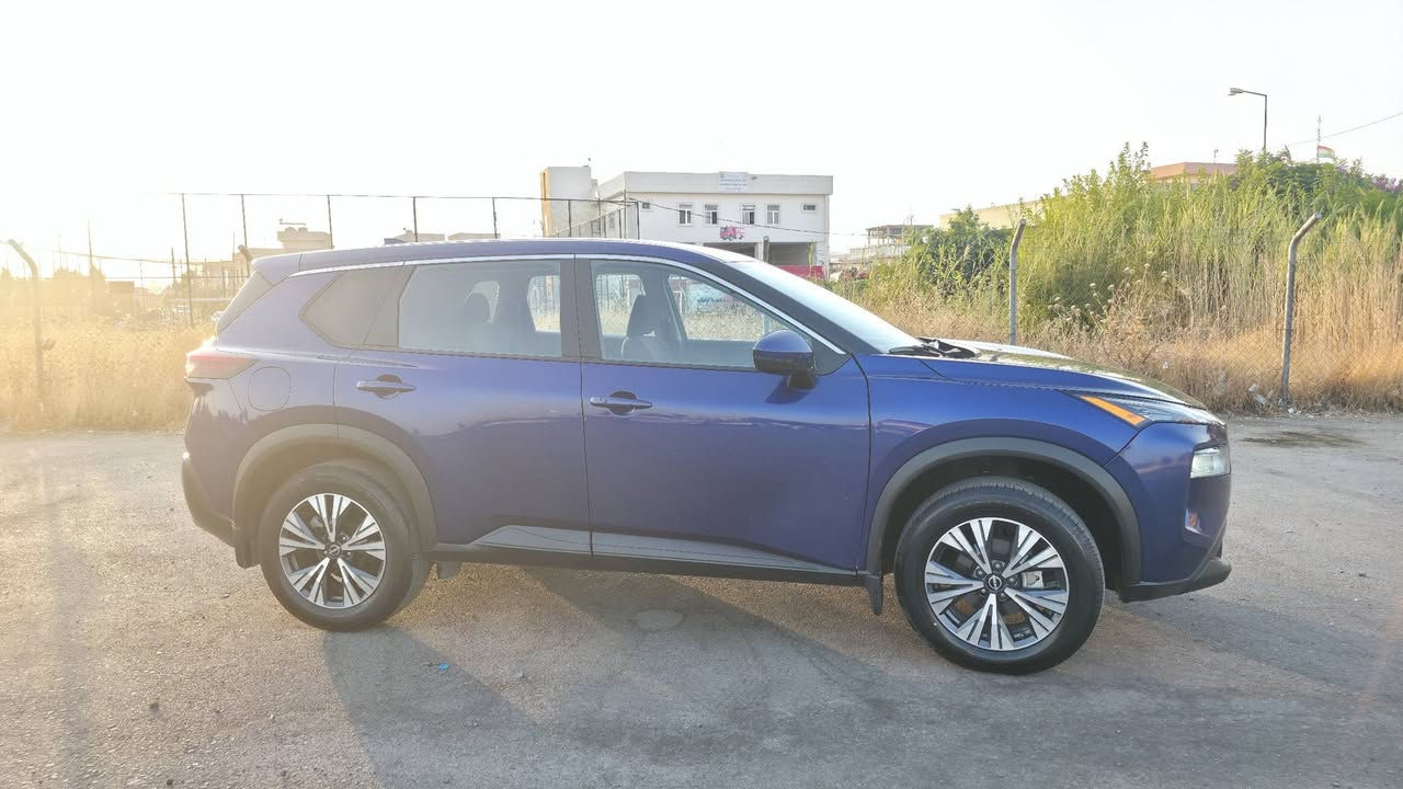نیسان ڕۆگ 2023 SV
31 هەزار کیلۆمەتر ڕۆیشتووە 
یەک چاملغ بۆیاغە بەبێ داخیلی و بەتانە تەنیا ئێرباگی شان تەقیوە و سیستەم کراوەتەوە .
پێنج مۆدی لێخوڕین Auto ,ofrod,  ECO  Normal ,sport 
AWD دەبل ئەکسل 
مەکینە1,5 ی تۆڕبۆیە .
دەبڵ گێڕە (گێڕێک لەسوکانە )دەشبول  دووڕەنگ ، کوشین قوماش ی دووڕەنگ ، کامێرا پشتەوە تحدید سورعە شەغال ، ئۆتۆ
 لایتی پێشەوە لید و زینۆن 
ئەپڵ کاڕپلەی
 شاشە گەورە ، حەساس و ڕادار پێش وپشت ، پێش و پشتی سەیارە کەپسە لەسەر دەقی شەریکە ماوەتەوە ،
هەزەی سێ ڕۆژە کراوە 100ی هێناوە سەنەوی نوێیە دووتایەی پێشی تازە گۆڕاوە ، بێ کێشەیە و تەحویل و غەرامە بەشەرتە
نرخ :139 و هەندەک مەجال
