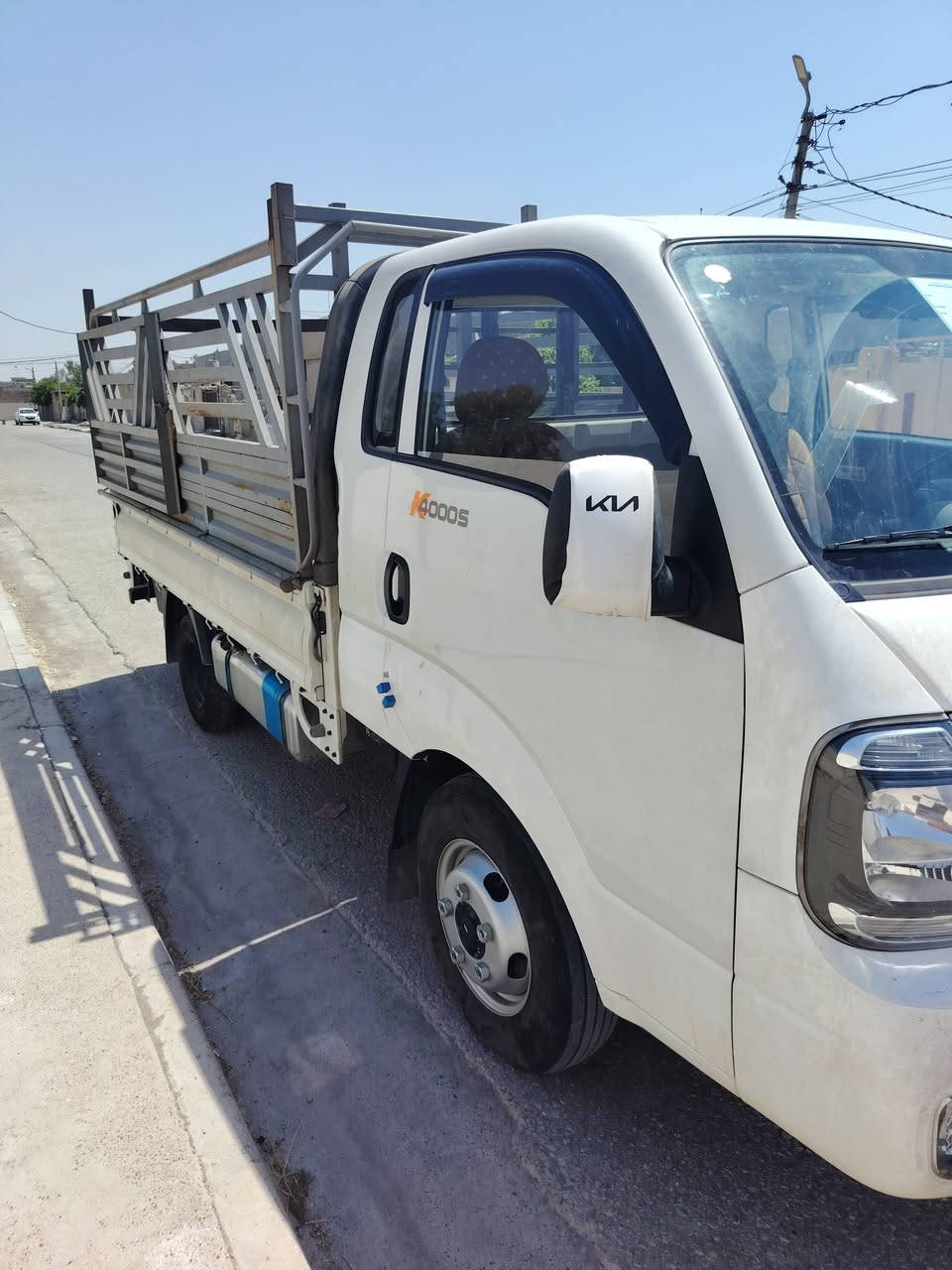 السلام عليكم سياره كيا حمل موديل ٢٠٢٥ السعر ٢١٧ ماشيا ٦٨ حصه كاز شرط وضع شركه فحل اتصال***********
