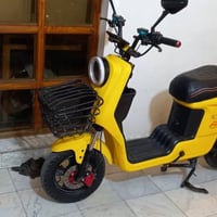 دراجة R9 بطاريات ضعيفة السعر 250.عنواني بغداد اعظمية..       077029929...