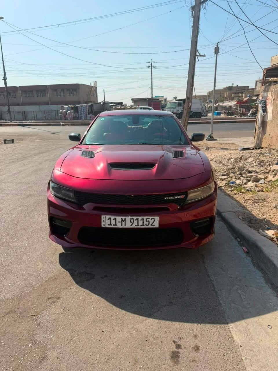سلام عليكم سياره جارجر موديل 2019 سياره اس اكس تي مواصفات عاديه خليجيه صاير بيه جاملغ صفحت السايق والبنيد محدث مكان سياره بغداد حي اور 
رقم ***********
سعر 200 وبيه مجال
