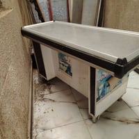 ميز مبيعات الطول مترين  العرض نصف متر  , 07719080009