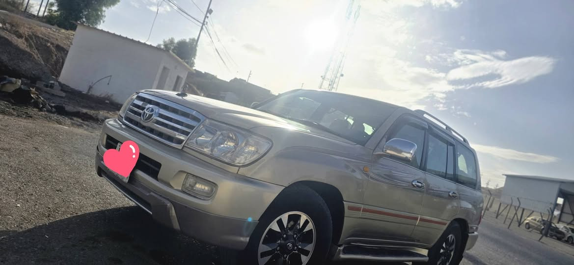 السلام عليكم لاندكروز2004 محدث2007السياره كير ومحرك خير من الله تخم تاير جديد حداديه جديد حادثه شبر الباب الخلفي مصلح بارد بدون صبغ السياره جارده رقم سليمانيه مصفره غرامات وهزه جديده وسنويه جديده ورقهما حلو   السياره بيها نواقص الشراي يتصل على هذا الرقم *********** السعر 135 قابل للتفاوض مكان السياره بغداد
