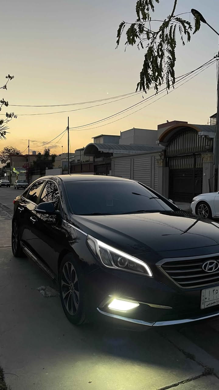 الإسلام عليكم
Hyundai Sonata 2015
السياره سبورت معروفه مواصفات السبورت السياره حداديه جديده مكينه لا تبخير ولاتنقيص سياره ما ناقصه شي ضربته  موضحه بل صوره بيه جاملغ وبنيد بس مكفوله من شواصي ول لغود السعر115 
*********** Singapore
