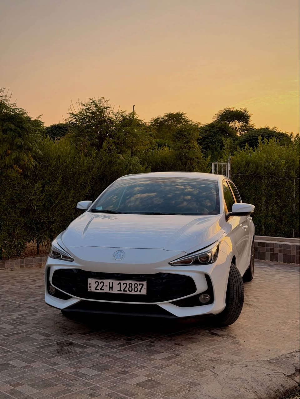 🚘🔥 MG3 بۆ فرۆشتن 🔥🚘

سەیارەکە زۆر جوان و ڕێکە، بەکارهێنانی زۆر کەمە و تەنها 37 هەزار کیلۆمەتر ڕۆیشتووە. 👌✨
لەسەر دەقی شەریکەی خۆی ماوەتەوە و ماندی نەکراوە، سەیارەکە سبوخی نیە 

⚙️ ماتۆڕ 1.5 بەنزین
..
🤍 ڕەنگی سپی
🖤 ناوەوە ڕەش
❄️ کولەری باش
📷 کامێرای دواوە
📡 سانسۆت
🖥️ شاشە
🎵 بلوتوس
🎛️ کۆنتڕۆڵی ستێرینگ
🪟 جام و ئاوێنە کارەبایی
🚫 سبوخی نیە
✨ لەسەر دەقی شەریکەی خۆی ماوەتەوە
🛞 تایەرەکان باشن
⚙️ مەکینەو و گێڕ بە شەرت

🔹 تەنها دەرگای پشت لای شۆفێر قۆپی هەیە و نزیکەی 5–6 تازەڕکوتی بچووک هەیە.

💎 سەیارەیەکی جوان و گونجاوە بۆ کەسێک کە بەدوای MG3 دەگەرێت

📍 شوێن: هەولێر
📞 ***********

📩 بۆ زانیاری زیاتر و بینینی سەیارەکە پەیوەندی بکەن. أربيل, العراق
