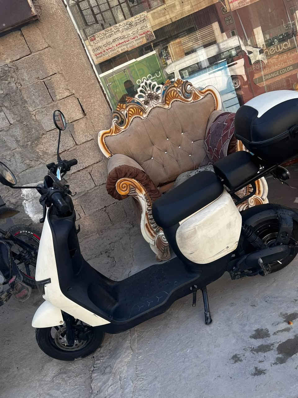 دراجه شحن دبل سويج بصمه كهربائيات كله شغاله 
بغداد المكان السعر ٣٣٠😣😣  ***********

