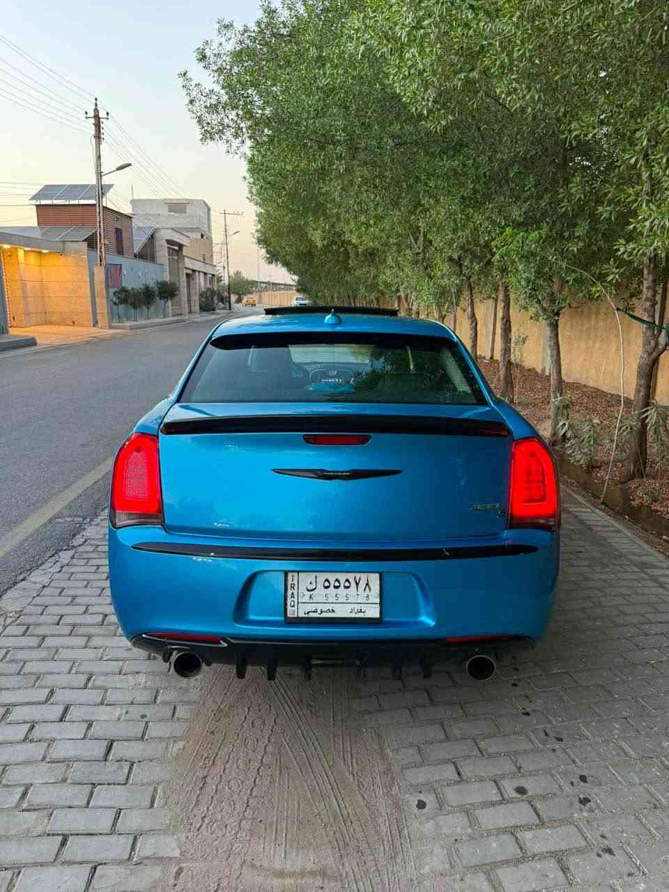 السلام عليكم 
كرايسلر اوباما S
موديل 2016
فول للاخير 1/1 تو ويل دفع خلفي 
محرك 6 سلندر 3600 
حادثها جاملغ خلفي مصبوغه عام تغيير لون 
مكفوله من الگلبه والگص والغرق 
رقم بغداد تحويل مباشر 
 
مكانها بغداد الاعظميه
*********** بغداد, العراق
