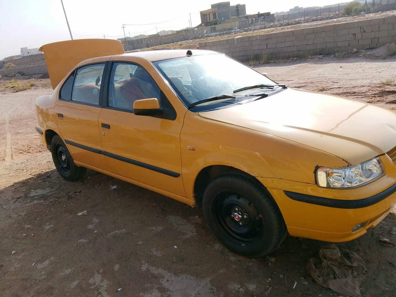 للبيع  سمند  موديل 2011   غاز بانزين رقم بغداد تحويل ثاني يوم فقط تبريد عاطل.  بنيد مبدل  للجماليه.. السعر  28 . المكان بالكوت. للاتصال بالرقم ***********
