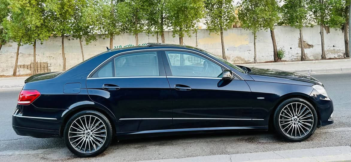 ‏السلام عليكم
لون حبري 
مارسدس E350   
موديل 2010
المواصفات فول الفول
بانوراما
شاشه جبيره 
بردات خلفيه جانبيه 
رادار + تحديد مسار
كامره خلفيه
شفتات ستيرن 
تحكم ستيرن 
كشنات كهرباء 
خزن ميموري تدفئه تبريد
داخل جلد اسود
كير تعليك 
حساس امامي خلفي 
ماوس
كامره
حادث بنيد وخشم الجاملغ 
سستم سماعات harman kardon ا
ستيرن كهرباء
السعر 165 وبيها مجال 
***********
06723226666 بغداد, العراق
