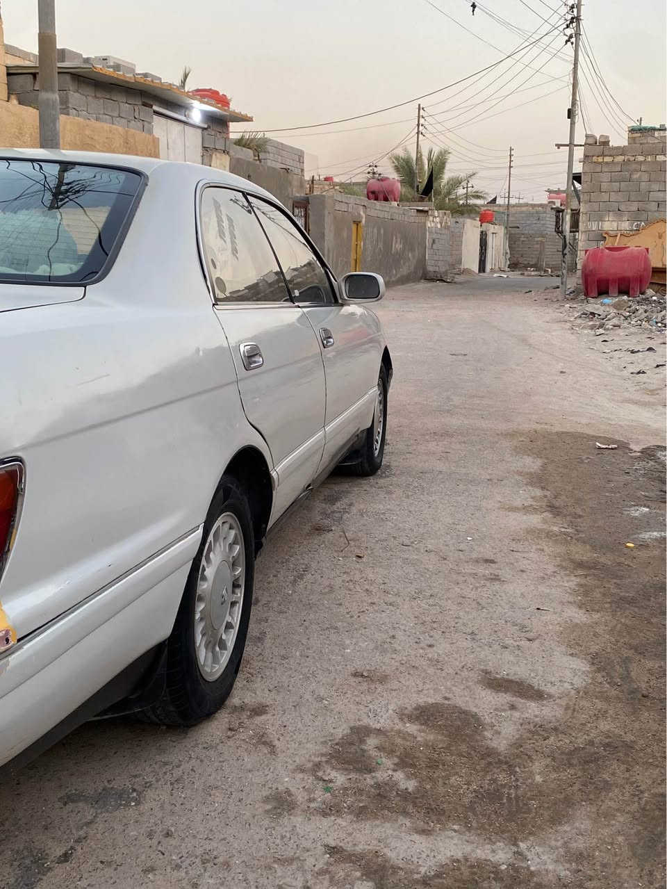 سلام وعليكم سياره بطه للبيع مديل 93 سياره بسمي مكفوله من كصه ونقل حداديه 80 كهربائي كلهة شغاله كير ومكينه خير من الله تبريد بس نقص غاز سعر 46 وبيهة مجال العنون بصره رقم الهاتف 
*********** Singapore
