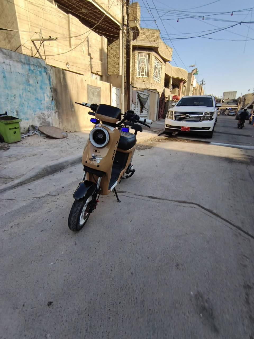 السلام عليكم دراجة شحن للبيع R92062 بطاريات الاكبار جديدات ما صالي شهر جايبها العنوان بغداد الجديدة للتواصل *********** السعر 500وبيها مجال حك الجية
