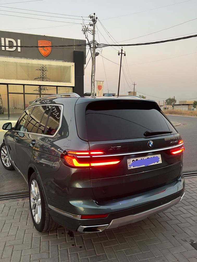 السلام عليكم 
590سعرها 🔥 🔥 
للبيع BMW X7 2023
فول مواصفات ضرر خفيف جدا 
بجم كبس 
حادث خلفي خفيف  شويه بل صندوق 
وبيها pdr شويه باب السايق فقط  وباقي السياره شرط
السياره بدون ايرباك 
لون مميز 
ماشيه 31km الف
مواصفات السياره سقف بانورامي
صندوق كهربائي
التحكم على المنحدرات
كاميرا 360
تدفئة المقاعد
تبريد المقاعد
بصمة
شاشة
مراقبة النقطة العمياء
نظام المفتاح الذكي
نظام بدء التشغيل
نظام فرملة الطوارئ
8 وسادة هوائية
المصابيح الأمامية ليد
مصابيح الليزر الأمامية
عرض المعلومات على الزجاج الامامي
تدفئة مقود القيادة
لوحة قيادة رقمية
إنارة محيطية
أبل كاربلاي
التشغيل عن بعد
مقاعد الصف الثالث
xDrive
شاحن لاسلكي
نظام تعليق هوائي
كشافات ضباب
ركن السيارة بالتحكم عن بعد
تعليق تلقائي
وضع القيادة
إضاءة ترحيب
إغلاق الأبواب الناعم
نظام مانع السرقة
مرايا جانبية تدفئة
الضوء العالي التلقائي
مقعد تنبيه السلامة
تحكم التكييف التلقائي
نظام التوجيه الكهربائي
حساسات ضغط الإطارات
نظام تنبيه السائق
قفل الأمان للأطفال
نظام مساعد الازدحام المروري
نظام صوت هارمان كاردون
المصابيح الأمامية التكيفية
نظام التحذير من حركة المرور الخلفية
زجاج عازل للصوت 
مكانها موصل /للاستفسار 
*********** موصل, نينوى
