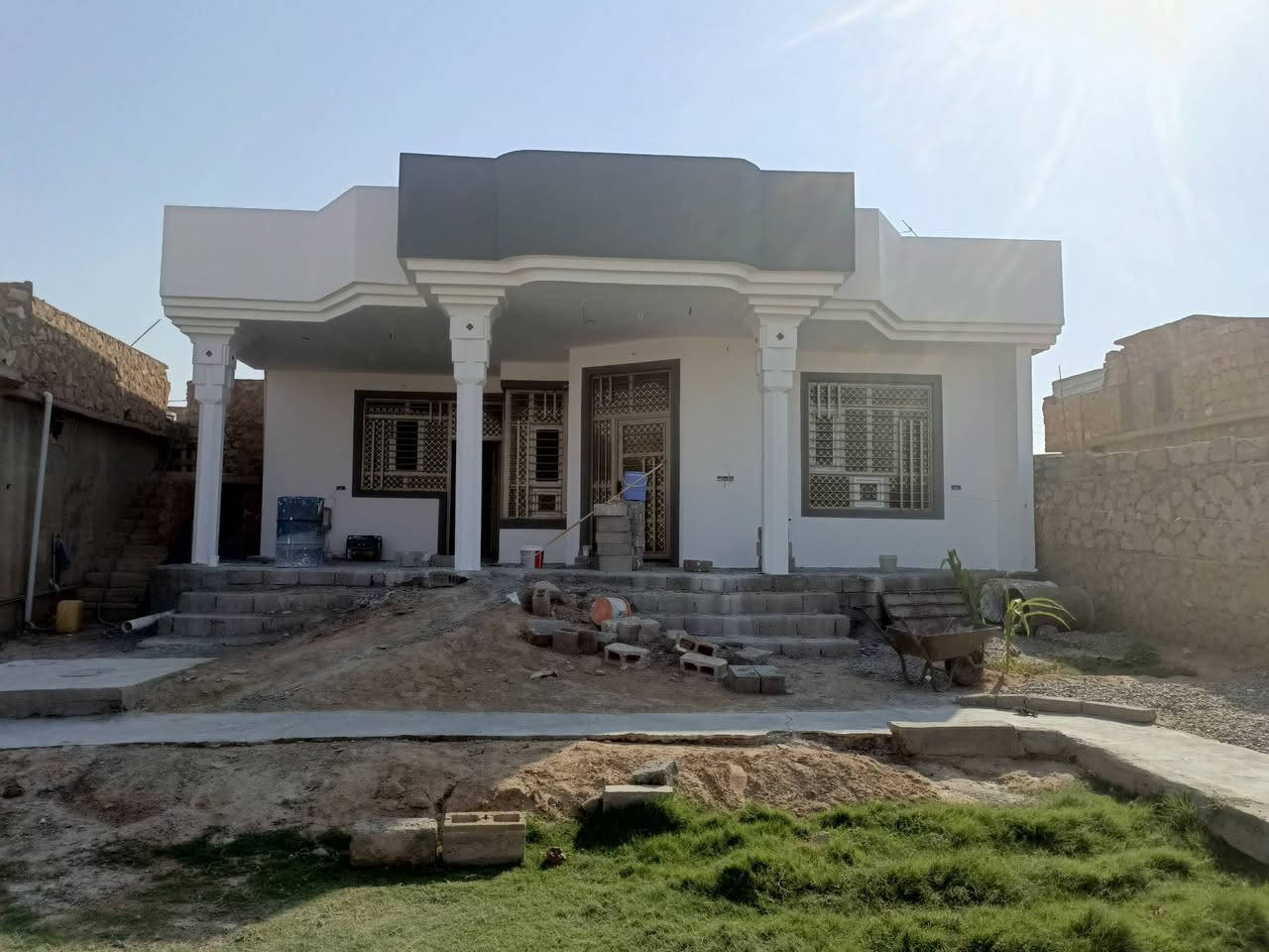 سلام عليكم كادر صبغ بيت واجهيات بسعر مناسب الرقم ***********
