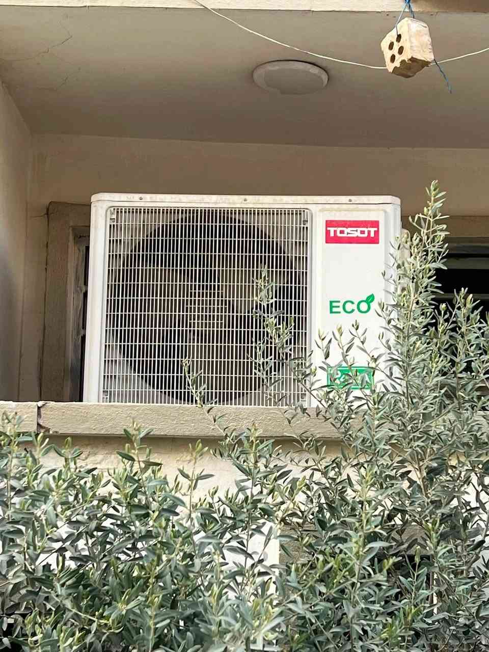 السلام عليكم 
للبيع سبلت 
نوع توست 
حجم 2 طن 
غاز 410
الجهاز نظيف جدا 
السعر 475 الف 
***********
