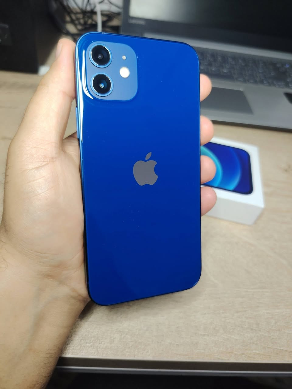 IPhone 12
ايفون 12 العادي  ماستر نموذج AAA  لونه ازرق🔵

ذاكرته 128GB بطاريتة 79 🔋 وبالحاسبة 81✅

شحنة فول مكفول من الشخط والفتح والتبديل خط واحد وياه كارتون فقط‼️ جميع التفاصيل موجودة بالصور والجهاز نظيف جدا✨

السعر 350وبي مجال للشراي 

عنواني ناصرية مركز 

للاستفسار الاتصال على الرقم *********** متوفر واتساب
