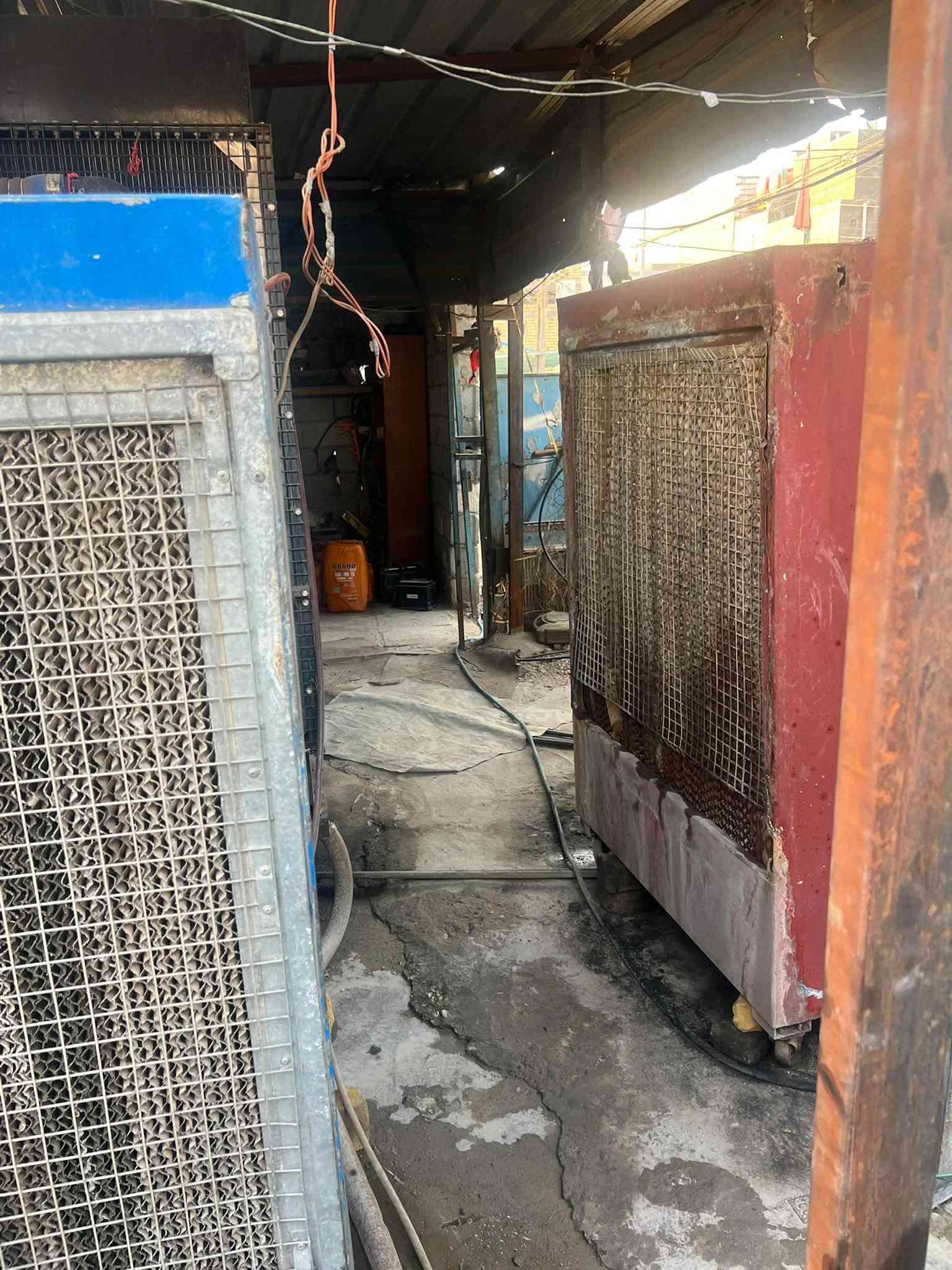 موقع للبيع مكانه لاسكان صناعي ال بو فياض مجاز اجازته 400كيفي مكينه سكانيه 8بي+مكينه سكانيا 6  للتواصل الاتصال على رقم***********
