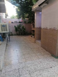 بيت للبيع حي العامل الثانية  المساحة 200م طابق واحد غرفتين وهول واستقب...