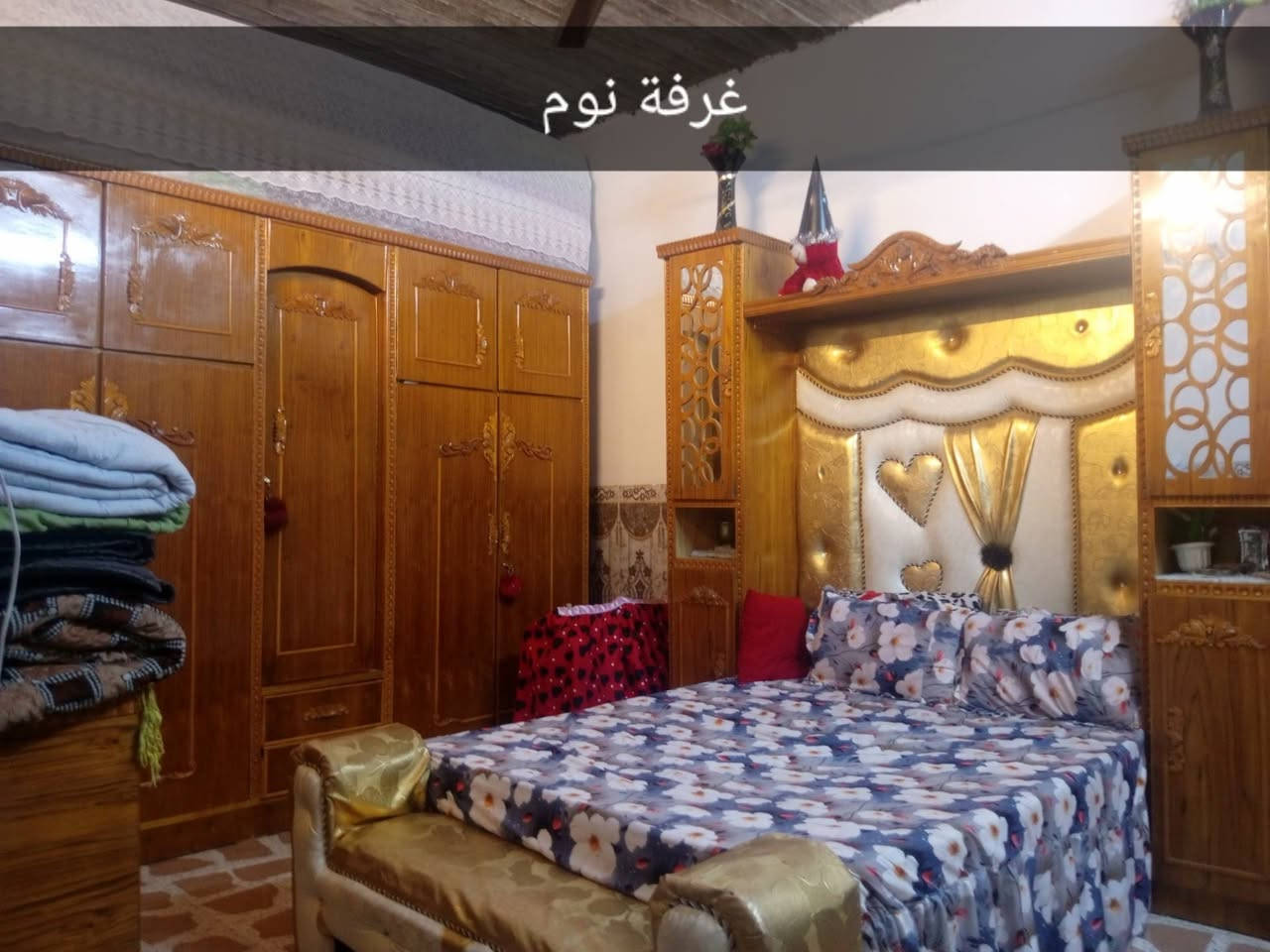 دار للبيع في مزارع زيونه جمعية الكندي قرب جامع الاندلس المساحه 100 الواقع 120 السعر 60  التواصل مع ***********
