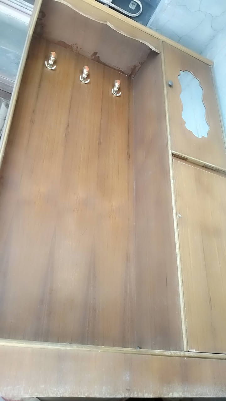 غرفة نوم • مستعجل • قابل للتفاوض