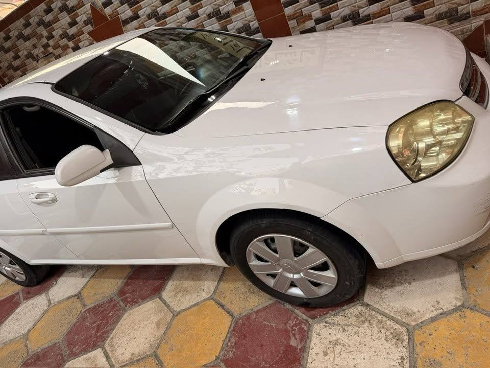 شوفليت اوبترا خليجي مديل 2011 الشركة العامة السيارة جديدة مكفولة من الضربة والتبديل والصبغ فقط موضح في الفديو شبر صبغ في الجاملغ الخلفي مكينة وكير مال حاوية جديدات 
تخم تاير جديد 
تبريد ثلج 
شاشة أندرويد 
منظومة زنون كاملة عالي ناصي اصلي 
العنوان الحلة شارع 60 
السعر //75 
للتواصل ابو كرار 
*********** 
***********
