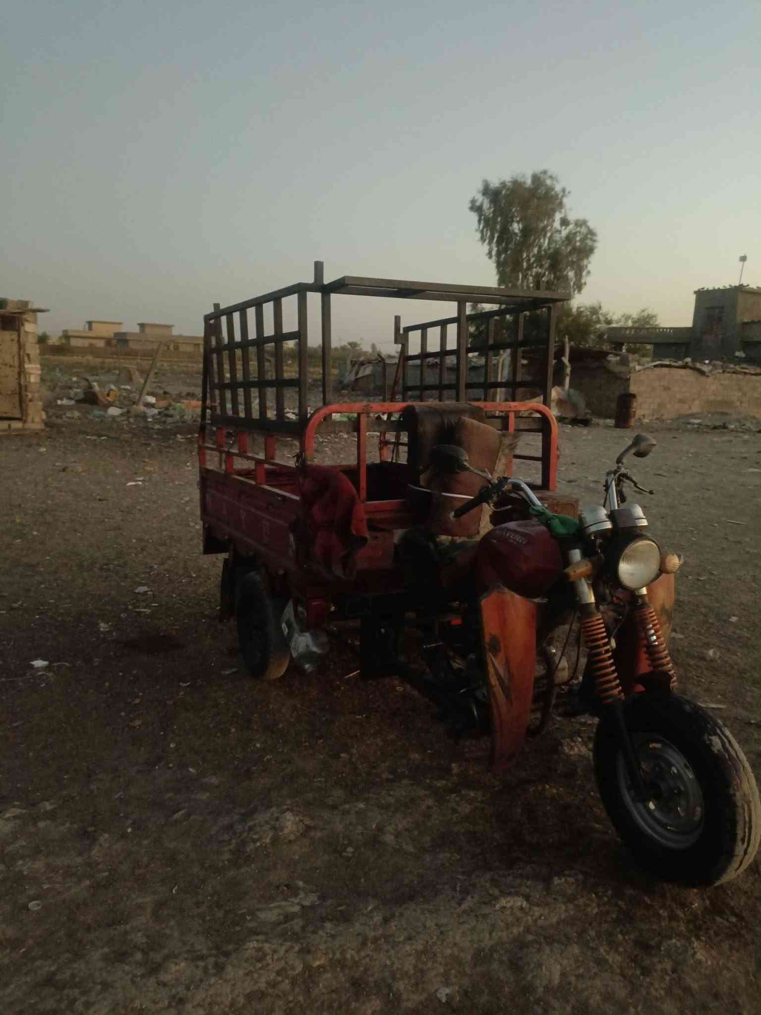 ستوتة دايون 18محرك 19 اوراق اصولية مابيها  نقص قير بس المحرك ينقص  ريدها 950وبيها مجال   بغداد شعلة  رقم ***********
